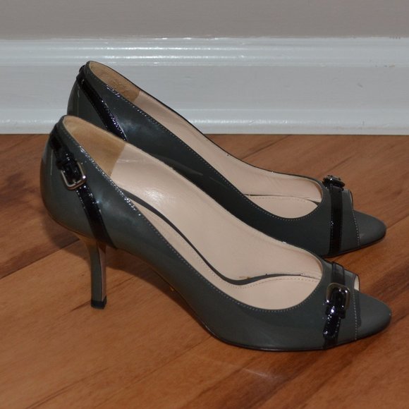 Prada Calzature Donna Patent leather Nebbia Gray Peep Toe Pumps Italy - Picture 4 of 15
